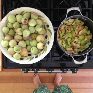 Olesya Rulin feet photo thumbnail