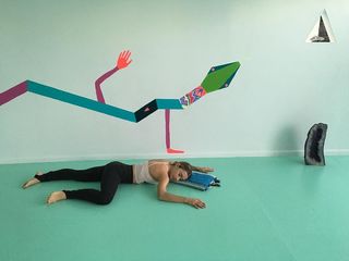 Olesya Rulin feet photo thumbnail