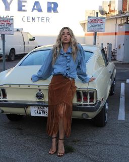 Olesya Rulin feet photo thumbnail