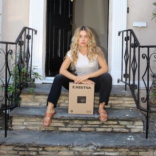 Olesya Rulin feet photo thumbnail