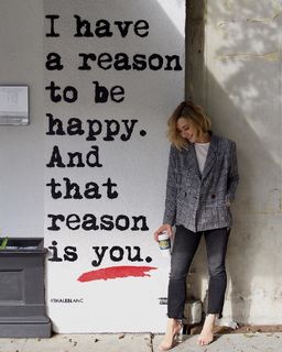 Olesya Rulin feet photo thumbnail