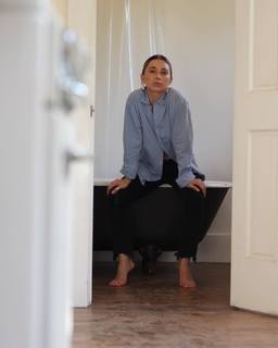 Olesya Rulin feet photo thumbnail