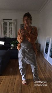 Olesya Rulin feet photo thumbnail