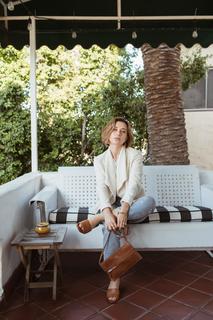 Olesya Rulin feet photo thumbnail