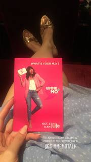 Olesya Rulin feet photo thumbnail