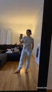 Olesya Rulin feet photo thumbnail