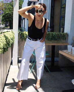 Olesya Rulin feet photo thumbnail