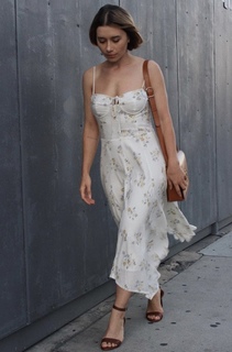 Olesya Rulin feet photo thumbnail