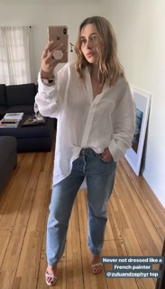 Olesya Rulin feet photo thumbnail