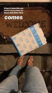 Olesya Rulin feet photo thumbnail