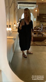 Olesya Rulin feet photo thumbnail