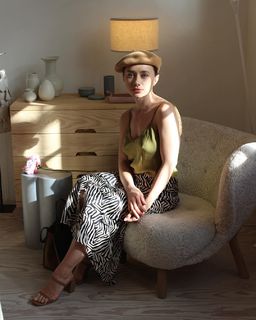 Olesya Rulin feet photo thumbnail