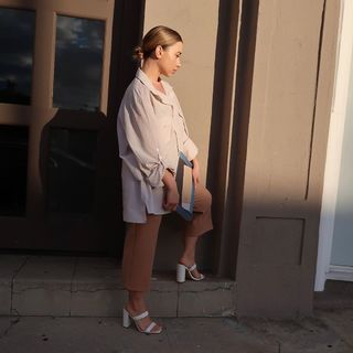 Olesya Rulin feet photo thumbnail