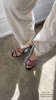 Olesya Rulin feet photo thumbnail