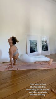 Olesya Rulin feet photo thumbnail