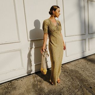 Olesya Rulin feet photo thumbnail