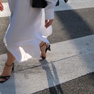 Olesya Rulin feet photo thumbnail