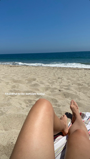 Olesya Rulin feet photo thumbnail