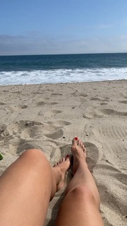 Olesya Rulin feet photo thumbnail