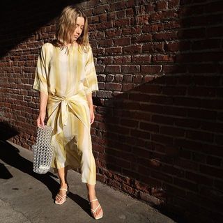 Olesya Rulin feet photo thumbnail