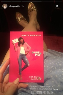 Olesya Rulin feet photo thumbnail