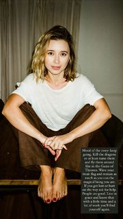 Olesya Rulin feet photo thumbnail