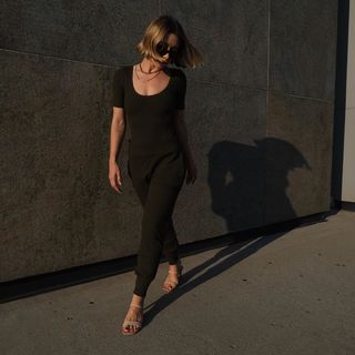 Olesya Rulin feet photo thumbnail