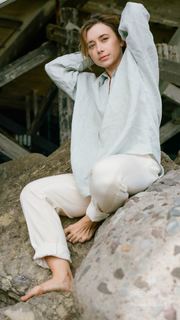 Olesya Rulin feet photo thumbnail