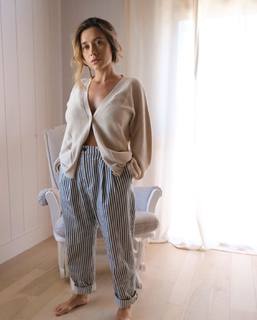 Olesya Rulin feet photo thumbnail