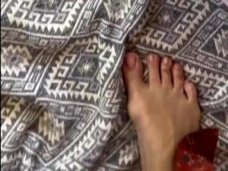 Olesya Rulin feet photo thumbnail