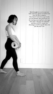 Olesya Rulin feet photo thumbnail