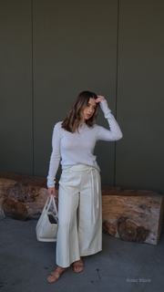 Olesya Rulin feet photo thumbnail