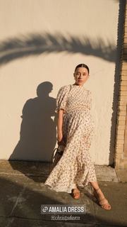 Olesya Rulin feet photo thumbnail