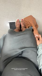 Olesya Rulin feet photo thumbnail