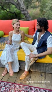 Olesya Rulin feet photo thumbnail