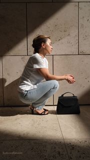 Olesya Rulin feet photo thumbnail