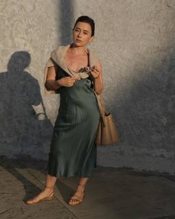 Olesya Rulin feet photo thumbnail