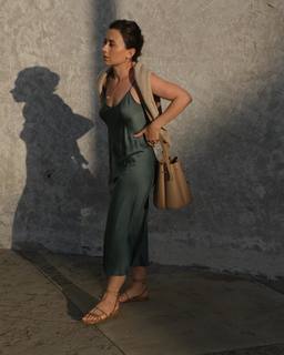 Olesya Rulin feet photo thumbnail