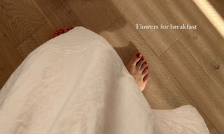 Olesya Rulin feet photo thumbnail