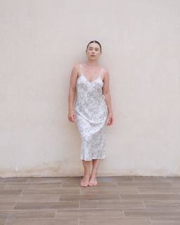 Olesya Rulin feet photo thumbnail