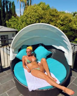 Olesya Sudzilovskaya feet photo 6