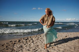 Olesya Sudzilovskaya feet photo 9