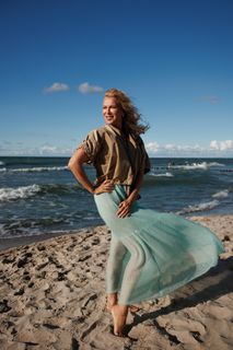 Olesya Sudzilovskaya feet photo 7