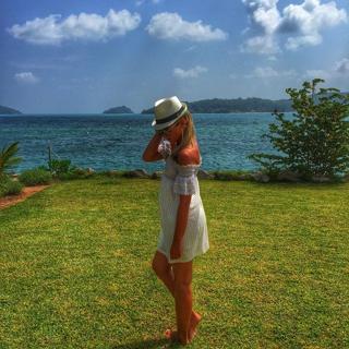 Olga Buzova feet photo thumbnail