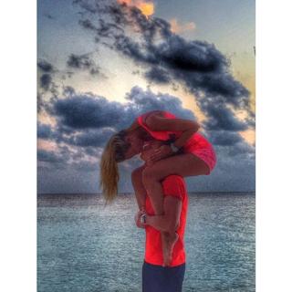 Olga Buzova feet photo thumbnail