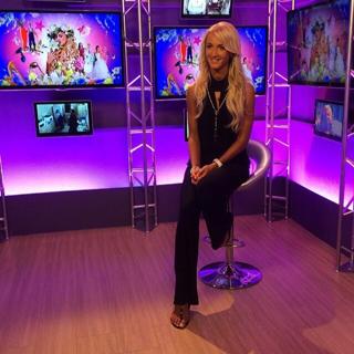 Olga Buzova feet photo thumbnail