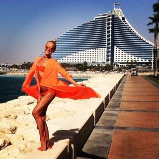 Olga Buzova feet photo thumbnail