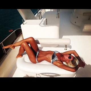 Olga Buzova feet photo thumbnail