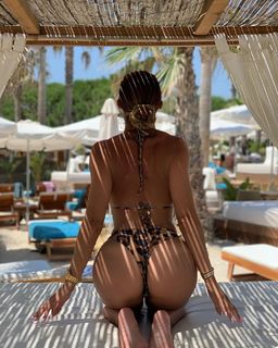 Olga Buzova feet photo thumbnail