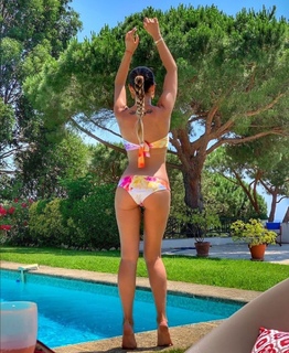 Olga Buzova feet photo thumbnail